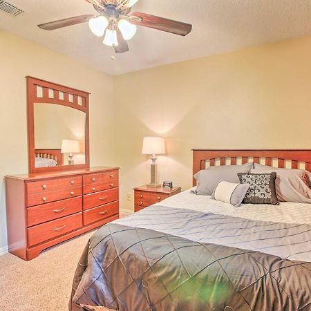 Spacious Kemah Clear Lake Home With Porch And Fire Pit Екстериор снимка