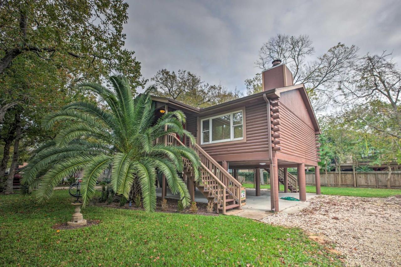 Spacious Kemah Clear Lake Home With Porch And Fire Pit Екстериор снимка